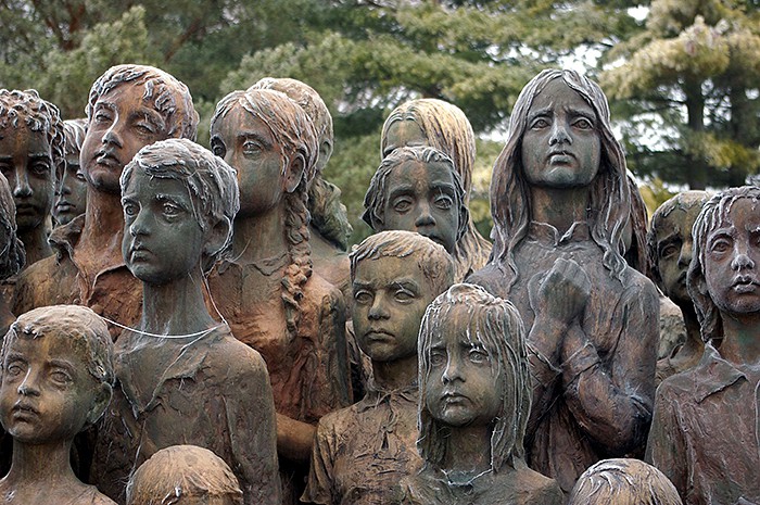5 sculptures-children-of-lidice-czechoslovakia-czech-republic.jpg